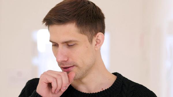 前列腺增生症是什么原因引起的