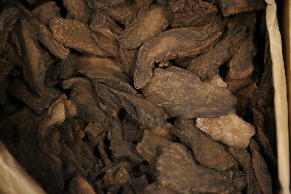 复方消痔栓是中药还是西药