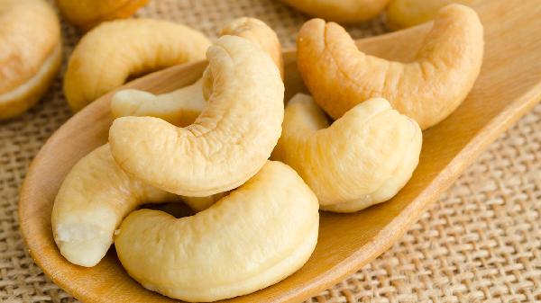 学生党省钱瘦身秘籍：宿舍囤这些零食狂掉秤