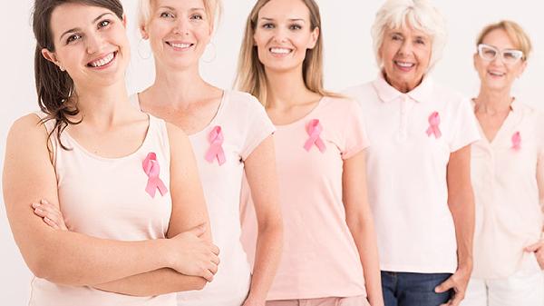 乳腺癌别踩雷！医生紧急叫停这些日常行为，很多人第一条就中招