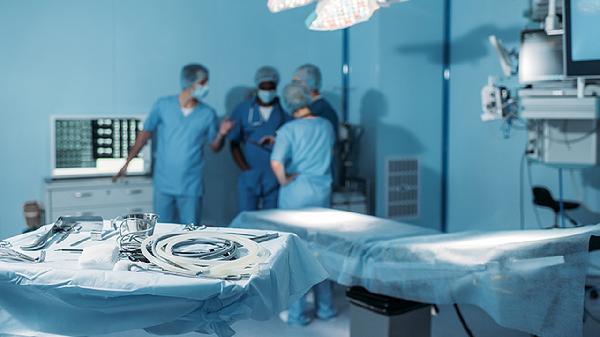 医生紧急提醒：这类人吃花生等于火上浇油