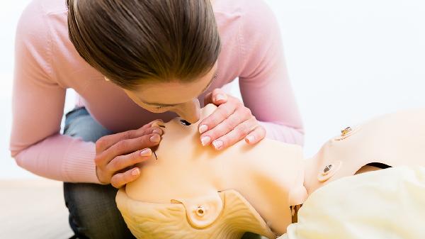 急救瘦身3招曝光！胖友群已经偷偷在用