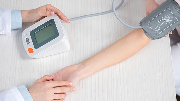 医生警告：这菜号称通便却致堵！3种人快停筷