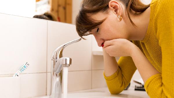 同房10天后会有早孕反应吗