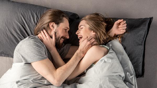 夫妻同房后出血淡粉色