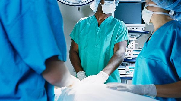 不节食不运动瘦20斤？医生紧急叫停：严重伤身