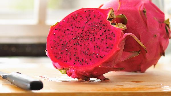 惊！红心火龙果这个时间吃等于天然减肥药