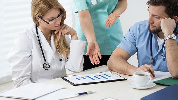 医生不会明说的术后秘密：眼皮发痒可能是危险信号！