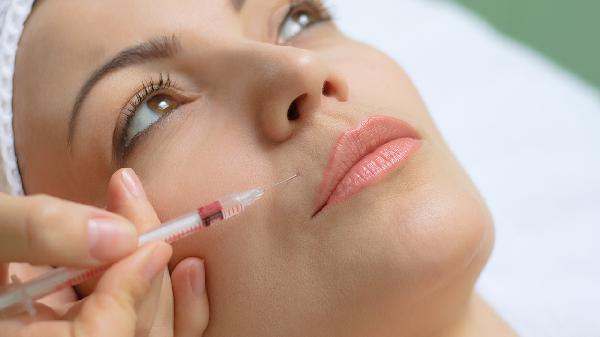 打针除皱后上班被围观？3招帮你躲过社死期