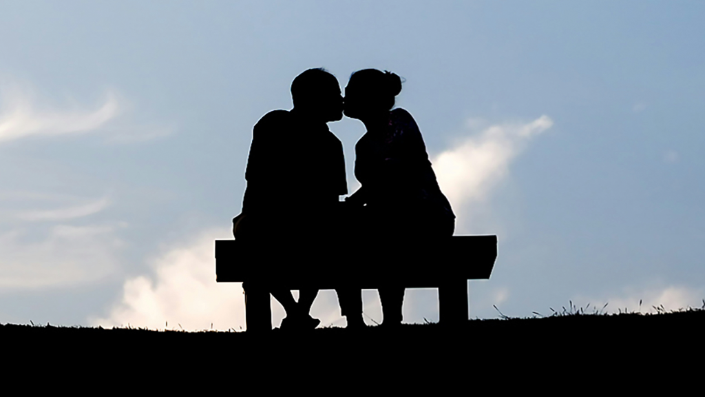 老公对我好但是那方面不行，守活寡的婚姻还有必要继续吗？答案没你想得简单