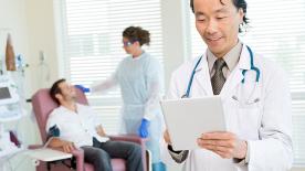 49岁男子头痛3个月，当颈椎病治差点送命！医生：这3种头痛一秒都别扛