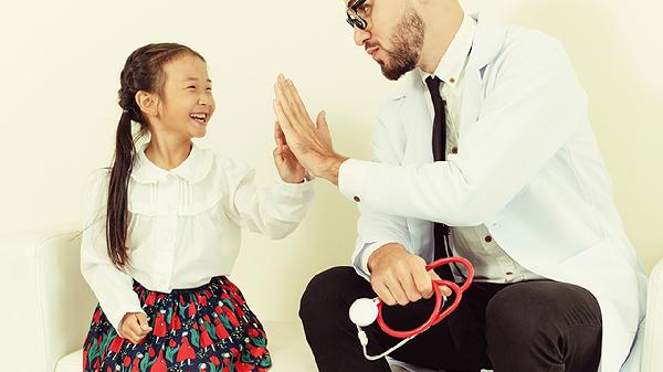 宝宝体检肋骨外翻怎么办