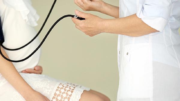 糖友别乱吃豆腐!医生紧急提醒:忽视这3点,血糖可能悄悄飙升