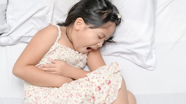 小宝宝上吐下泻是怎么回事