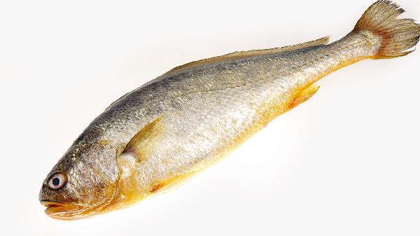 炖鱼总发腥？别只知加料酒，这味厨房“去腥王”才是关键！