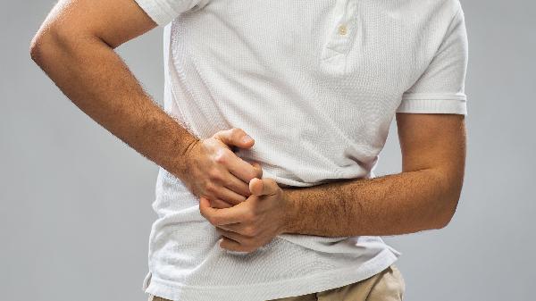 确诊肝囊肿先别慌,但这3种食物要少碰,小心肝脏再次受伤