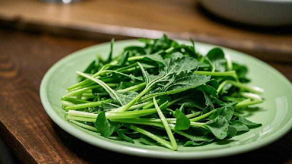 这种野菜全身是宝,利尿润肺还养胃,可惜很多人当杂草扔了