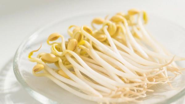 黄豆芽变绿还能吃吗