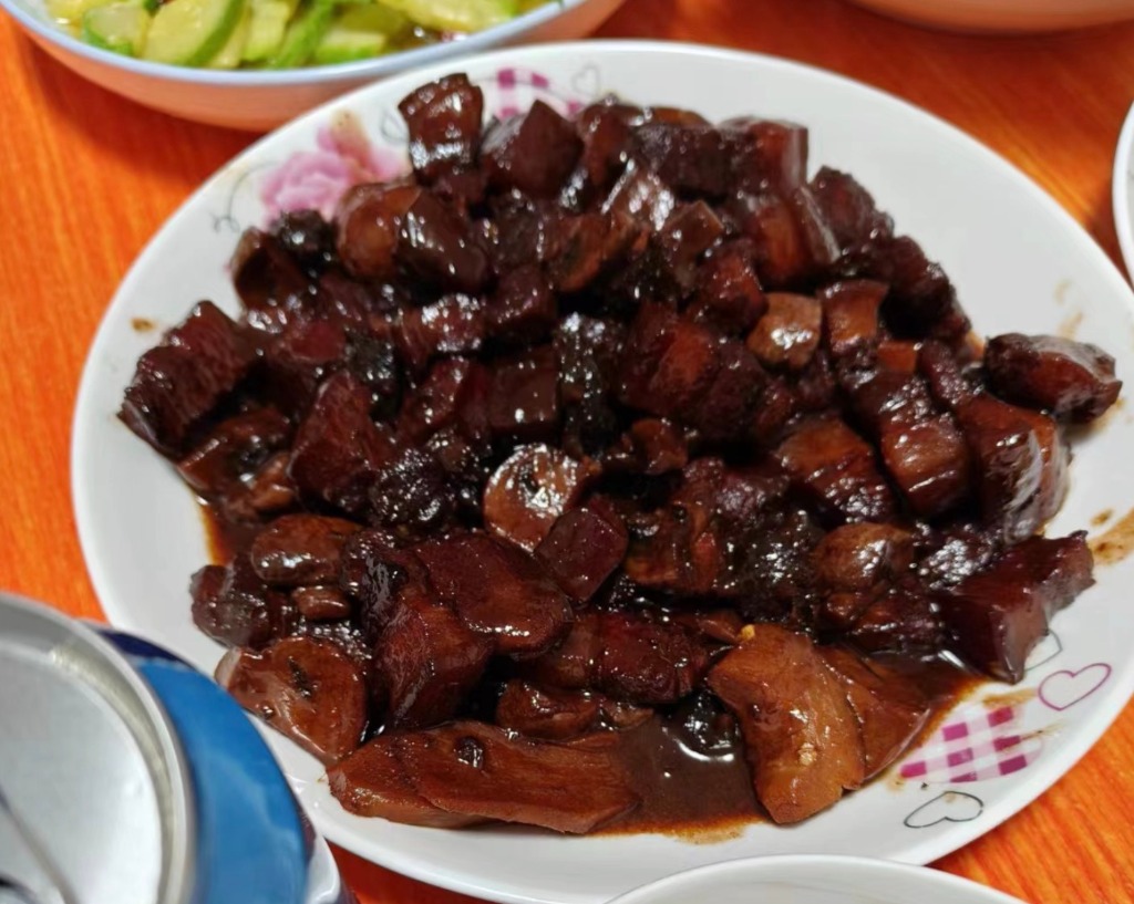 脑梗病人吃五花肉,不多久身体会有这些变化