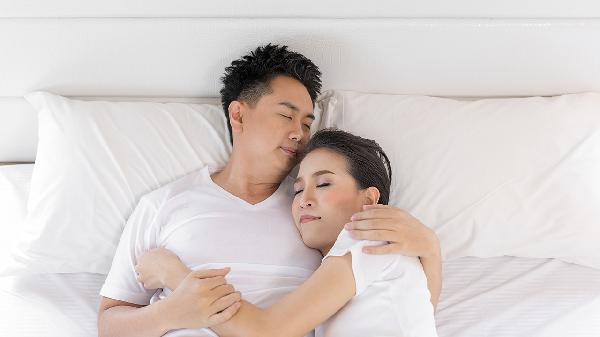 夫妻发生争吵,最好的解决方法只有一个