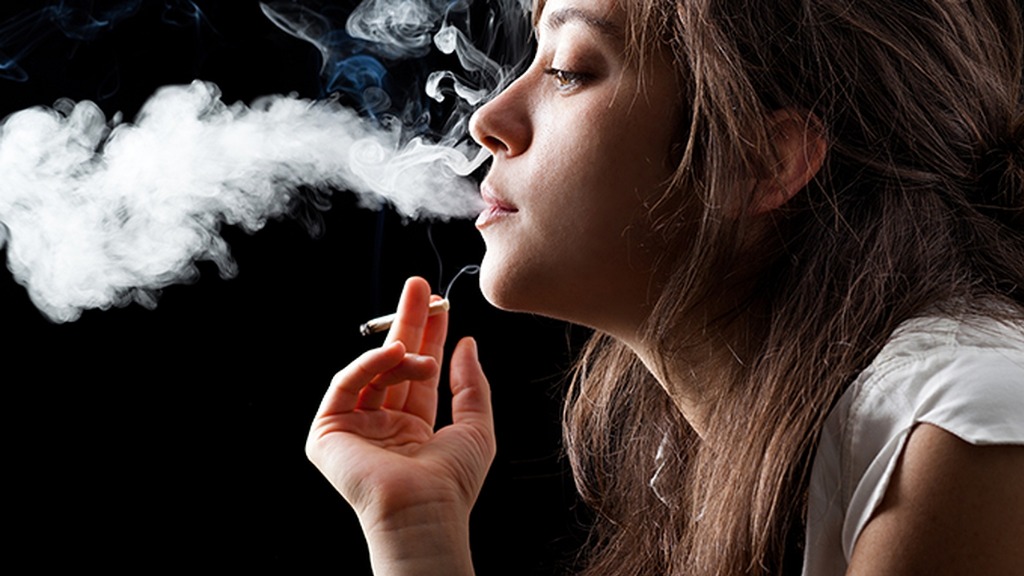 跟踪450名老烟枪!爱吸烟的人,大多逃不过这2个下场