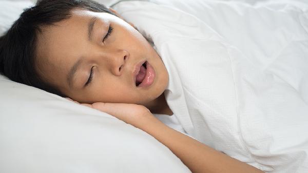 肝火旺盛睡眠先知?睡觉时出现3个迹象,或是肝火“烧起来”了
