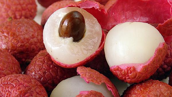 爱吃荔枝的注意了！血脂不稳的人，这3样要躲开