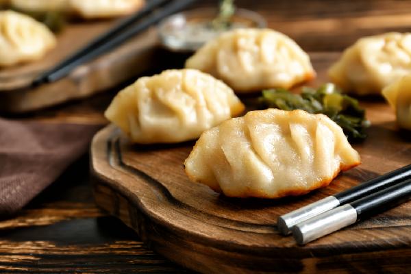 饺子吃了真的会胖吗?别急着戒碳水,搞懂这几点放心吃不长肉