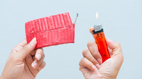 情绪失控的真相：为什么你突然变得易燃易爆炸？